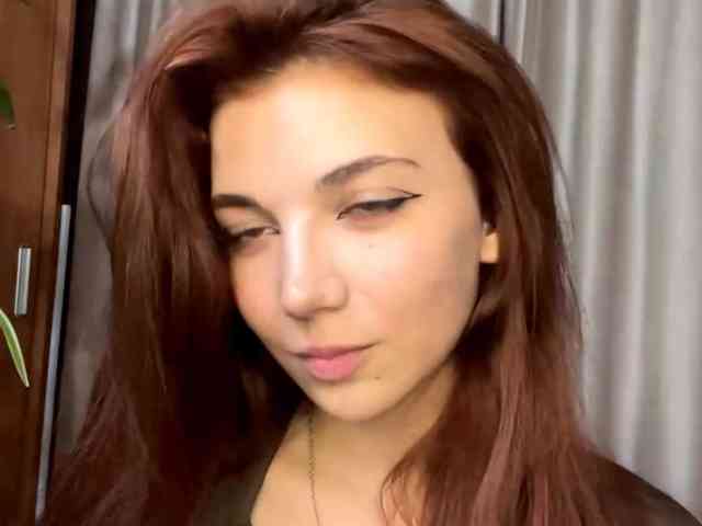 MyrleLinnan webcam