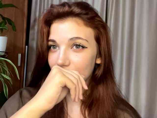 MyrleLinnan webcam