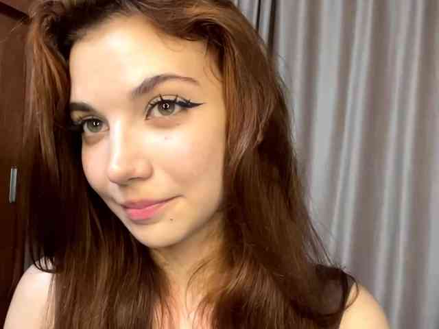 MyrleLinnan webcam
