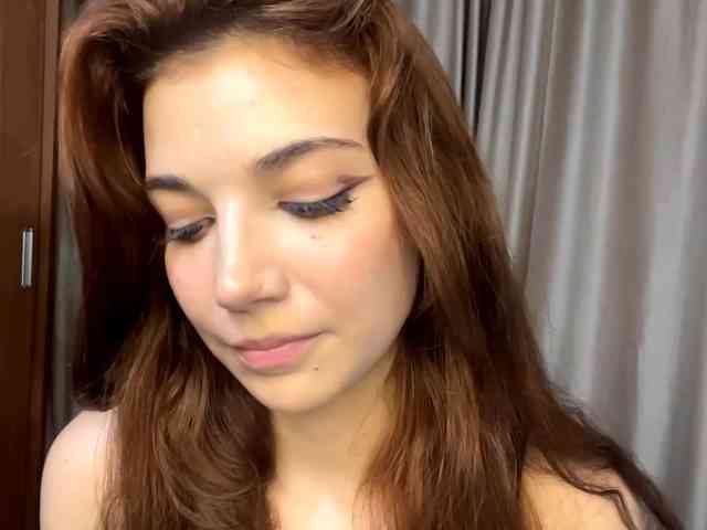 MyrleLinnan webcam