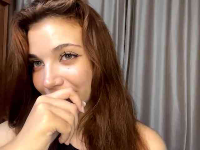MyrleLinnan webcam