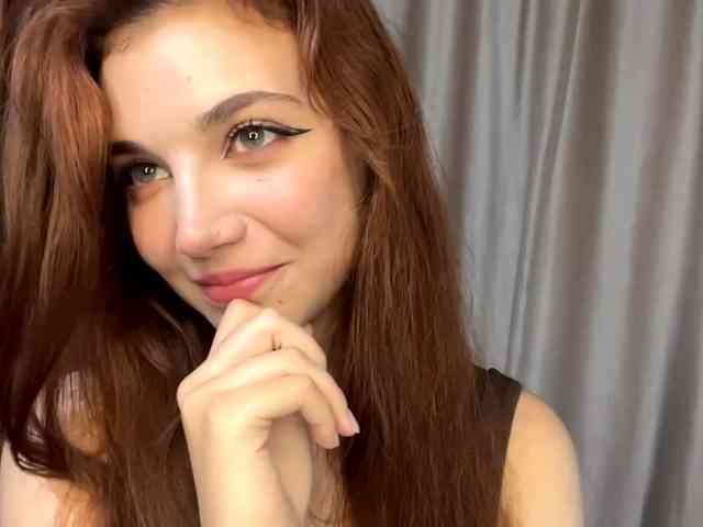 MyrleLinnan webcam