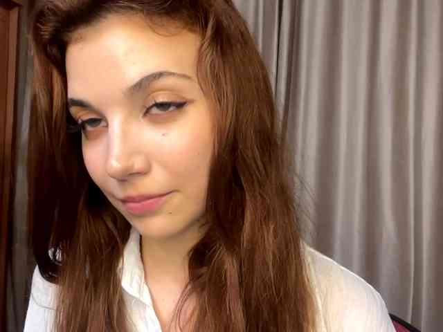 MyrleLinnan webcam