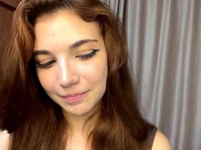 MyrleLinnan webcam