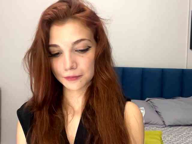 MyrleLinnan webcam
