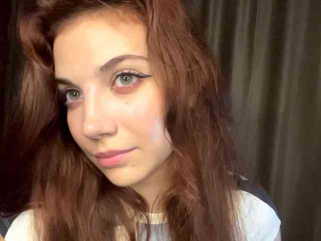 MyrleLinnan webcam