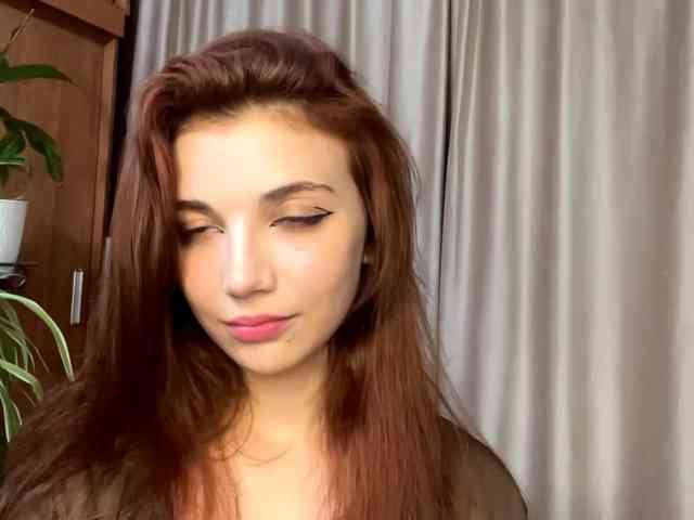 MyrleLinnan webcam