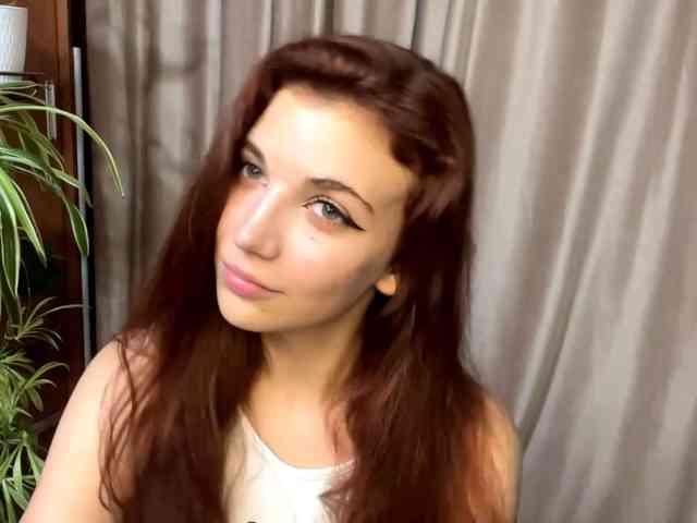 MyrleLinnan webcam