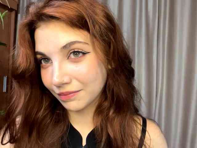 MyrleLinnan webcam