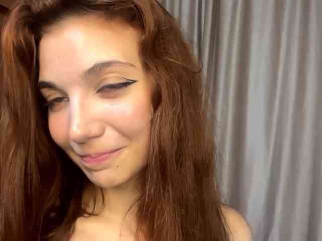 MyrleLinnan webcam