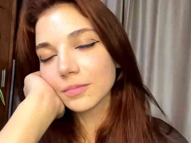 MyrleLinnan webcam