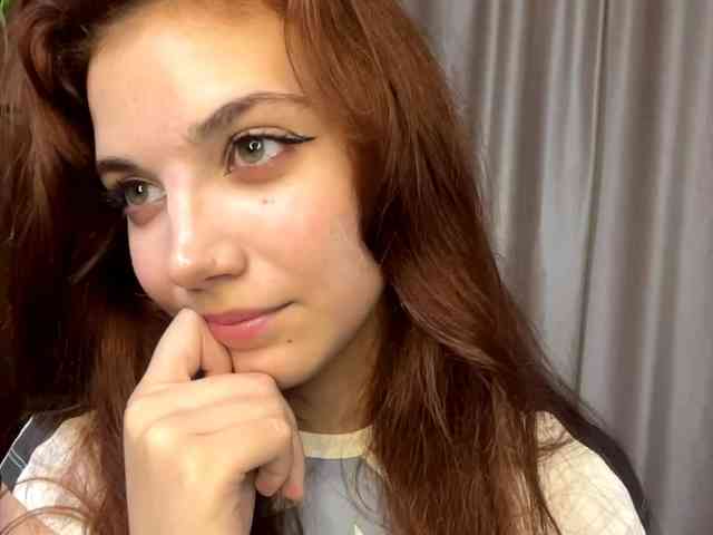 MyrleLinnan webcam