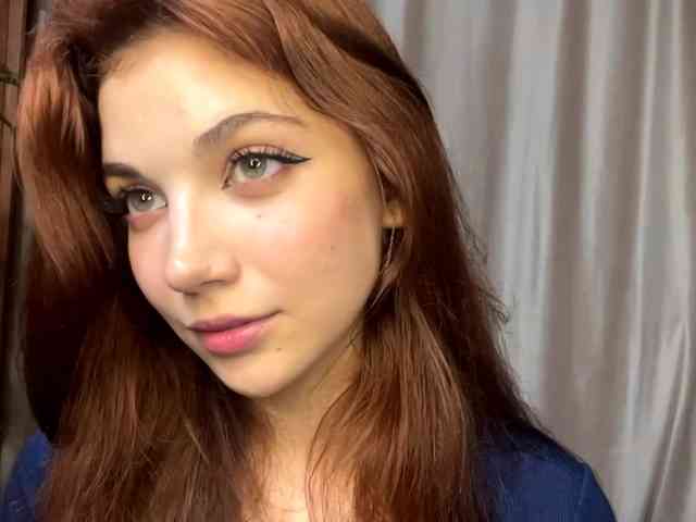 MyrleLinnan webcam