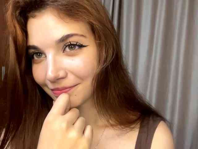 MyrleLinnan webcam