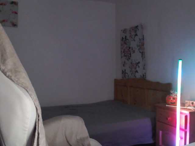 DiorMuse live cam on BongaCams