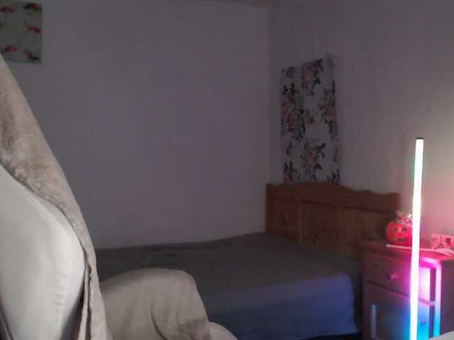 DiorMuse live cam on BongaCams