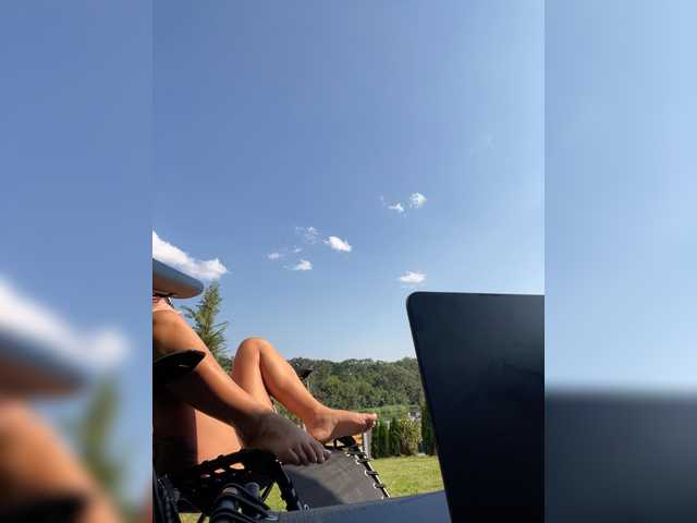 DiorMuse live webcam show