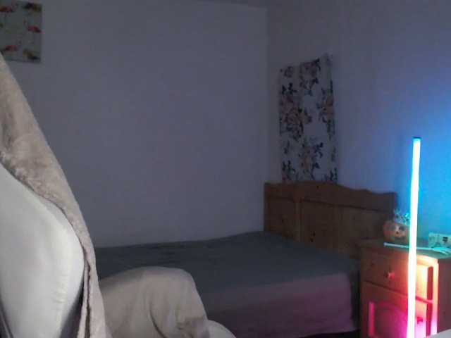 DiorMuse live cam on BongaCams