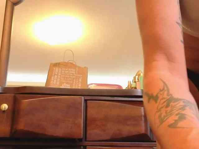 DiorMuse webcam