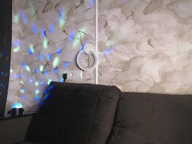 Lilysecrets live webcam show
