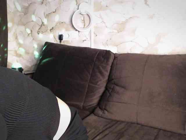 lilysecrets's live room