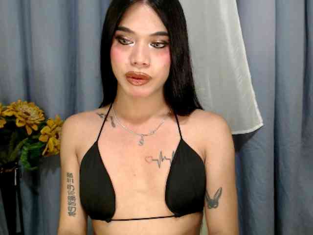 VOLKOVAa Live Webcam on BongaCams