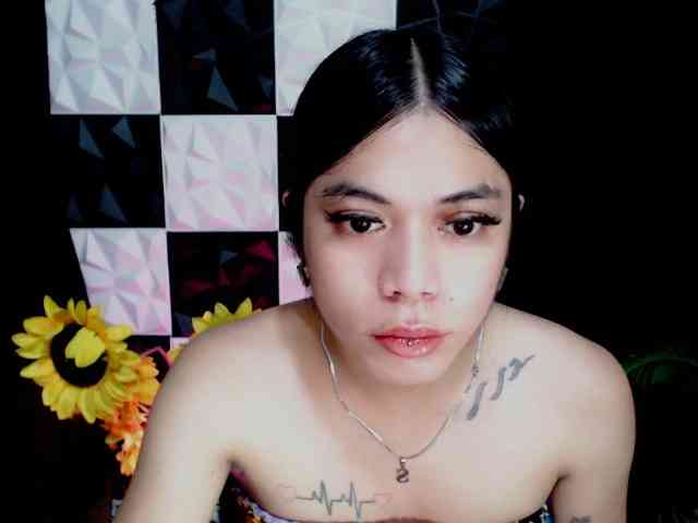 Volkovaa's cam show statistics and live stream