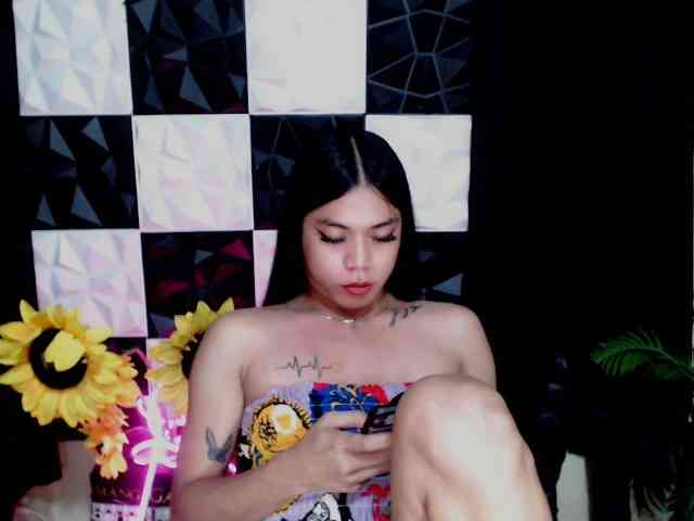 Volkovaa's cam show statistics and live stream