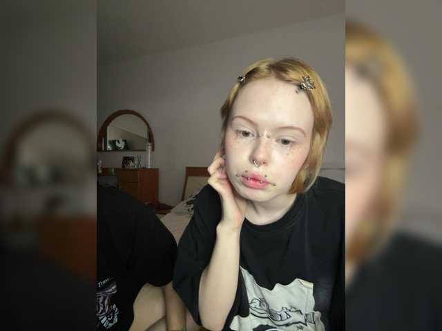 Live трансляция MiaAndAlicee - slutnetki.online