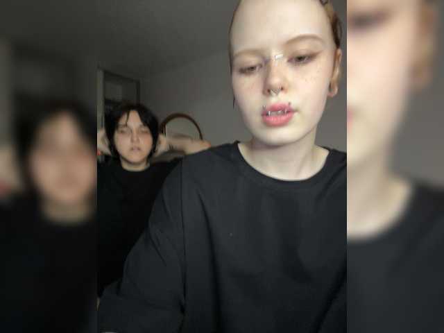 MiaAndAlicea live cam on BongaCams