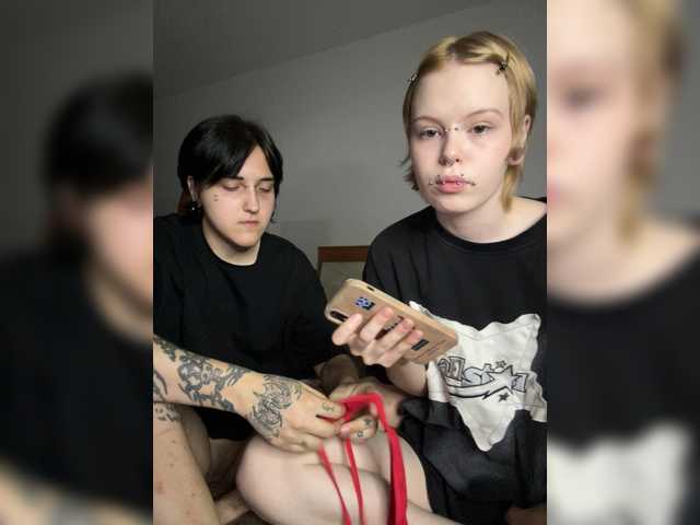 MiaAndAlicea live cam on BongaCams