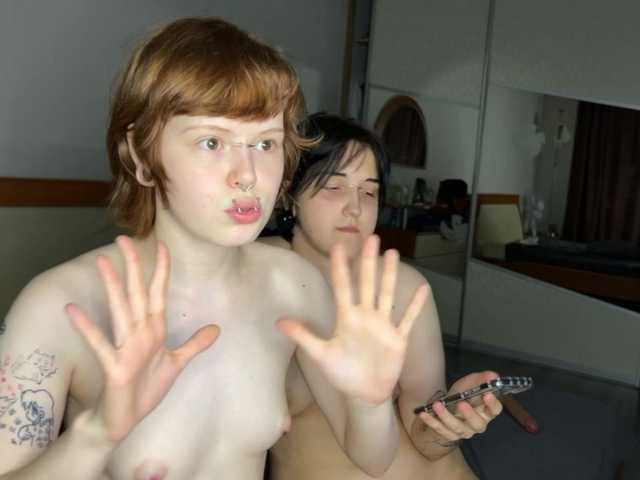 Sex chat gratuit in direct cu MiaAndAlicea pe BongaCams