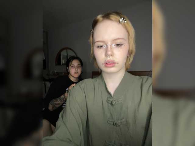 MiaAndAlicea live cam on BongaCams
