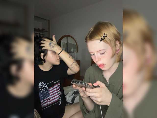 стрип от MiaAndAlicea