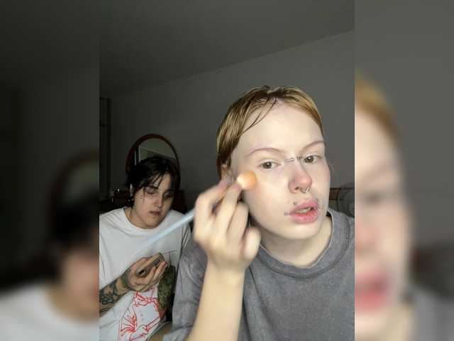 MiaAndAlicea live webcam show