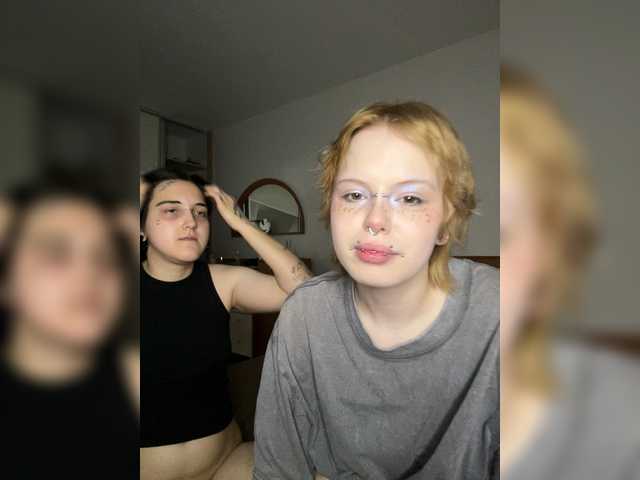 в попе у MiaAndAlicea