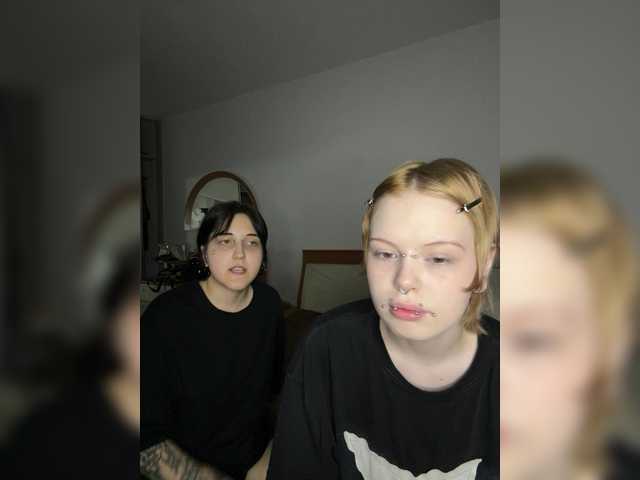 MiaAndAlicea live cam on BongaCams