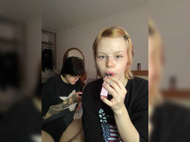 MiaAndAlicee