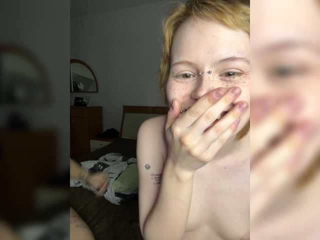 MiaAndAlicea live cam on BongaCams