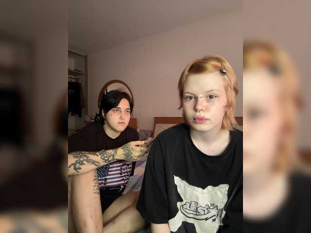 MiaAndAlicea live cam on BongaCams