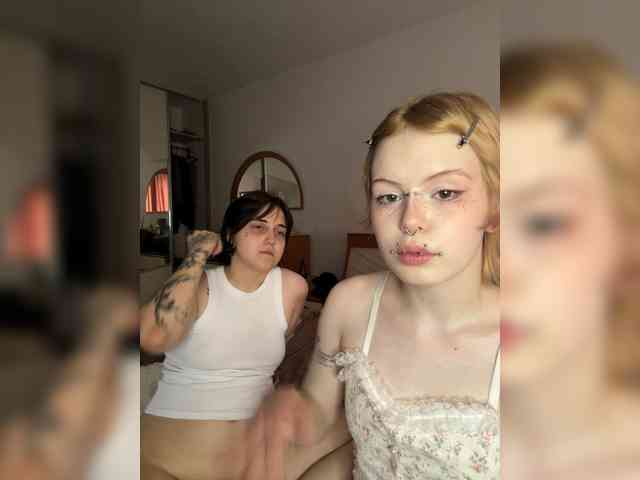 MiaAndAlicee