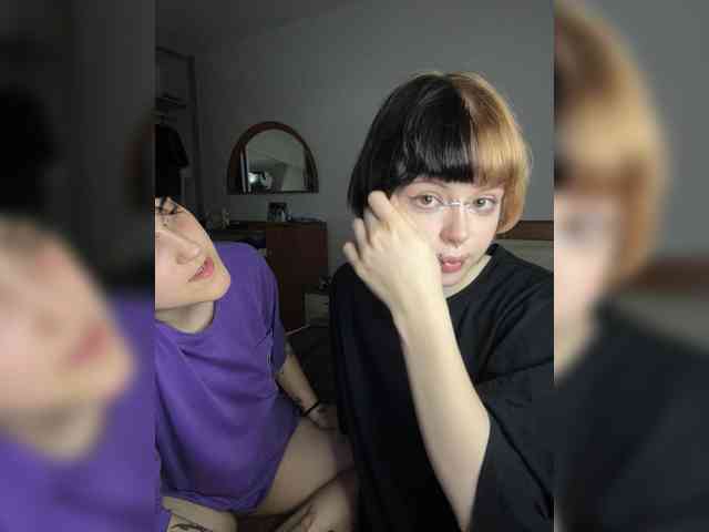 Модель: MiaAndAlicee