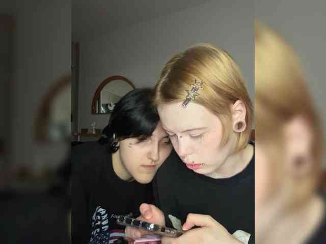 MiaAndAlicea Sex Cam Show