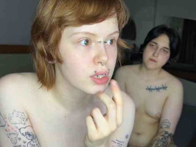 MiaAndAlicea webcam