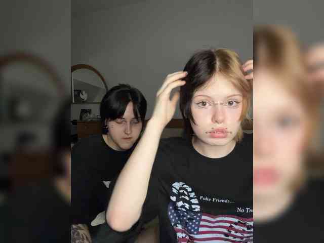 MiaAndAlicea Sex Cam Show