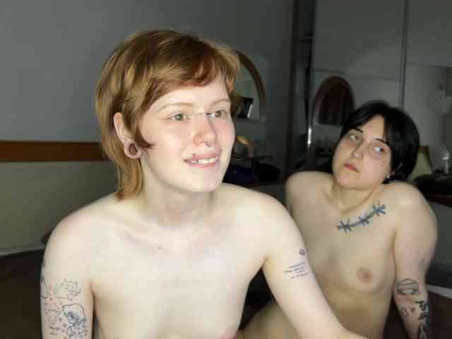 MiaAndAlicea webcam