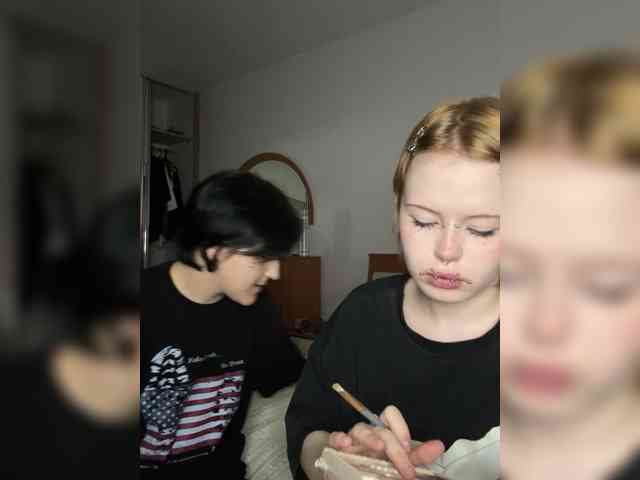 MiaAndAlicea Sex Cam Show