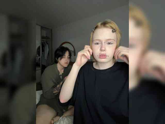 Модель: MiaAndAlicee