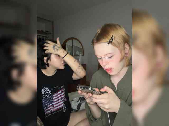 MiaAndAlicee