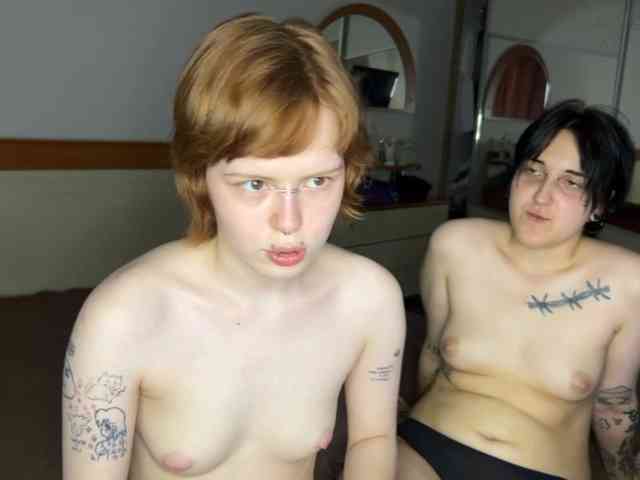 MiaAndAlicea webcam
